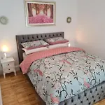 Apartment Dunderry Self Catering Family