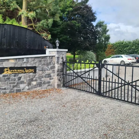 Dunderry Self Catering Family Apartment Navan