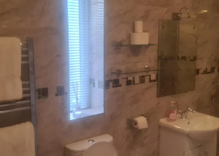 公寓 Dunderry Self Catering Family 纳文