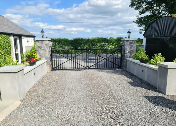 Dunderry Self Catering Family